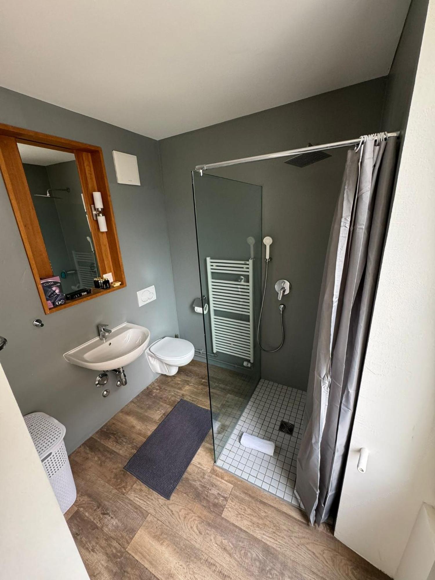 Smart Living Swiss Lägenhet Chiasso Exteriör bild